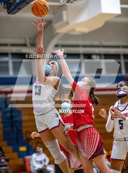 Thumbnail 2 in Jacksonville vs Terry Sanford (NCHSAA 3A - First Round) photogallery.