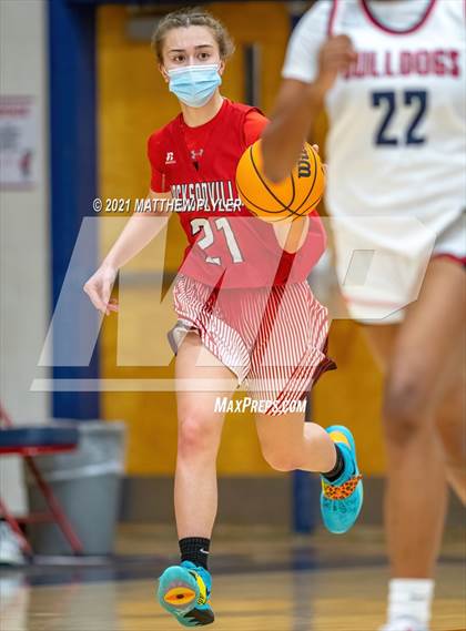 Thumbnail 2 in Jacksonville vs Terry Sanford (NCHSAA 3A - First Round) photogallery.