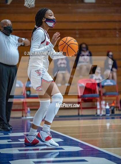 Thumbnail 3 in Jacksonville vs Terry Sanford (NCHSAA 3A - First Round) photogallery.