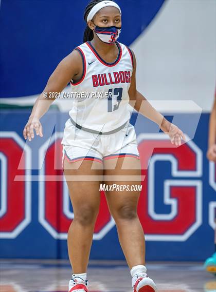 Thumbnail 2 in Jacksonville vs Terry Sanford (NCHSAA 3A - First Round) photogallery.