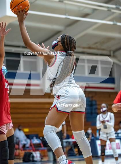 Thumbnail 2 in Jacksonville vs Terry Sanford (NCHSAA 3A - First Round) photogallery.