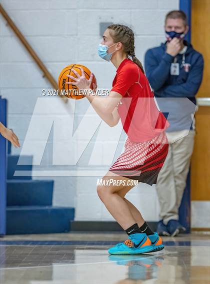 Thumbnail 3 in Jacksonville vs Terry Sanford (NCHSAA 3A - First Round) photogallery.