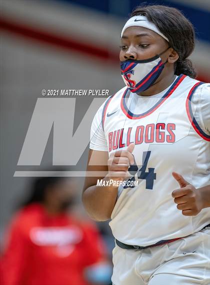 Thumbnail 1 in Jacksonville vs Terry Sanford (NCHSAA 3A - First Round) photogallery.