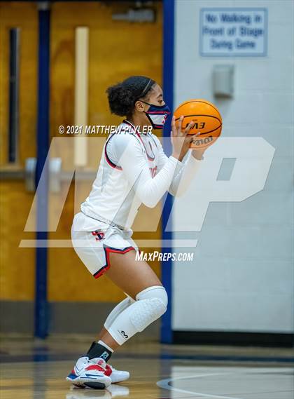 Thumbnail 1 in Jacksonville vs Terry Sanford (NCHSAA 3A - First Round) photogallery.