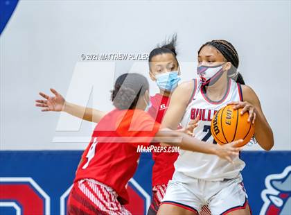 Thumbnail 2 in Jacksonville vs Terry Sanford (NCHSAA 3A - First Round) photogallery.