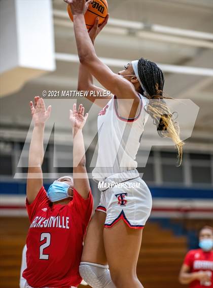 Thumbnail 1 in Jacksonville vs Terry Sanford (NCHSAA 3A - First Round) photogallery.