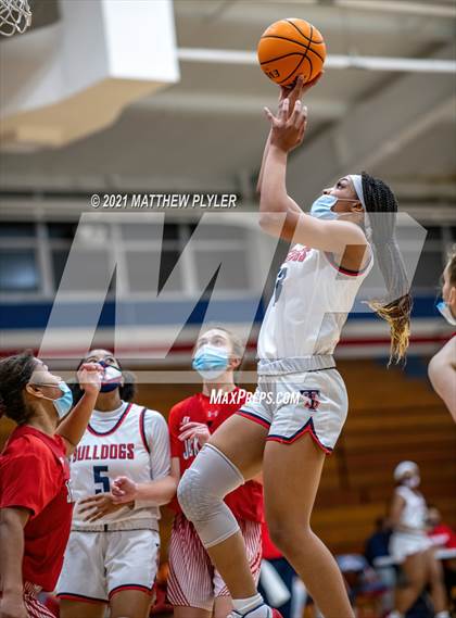Thumbnail 2 in Jacksonville vs Terry Sanford (NCHSAA 3A - First Round) photogallery.