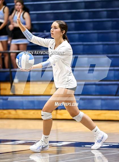 Thumbnail 3 in Clovis North @ Clovis East photogallery.