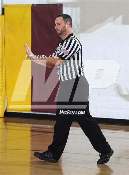 Thumbnail 1 in Golden Valley vs La Salle photogallery.