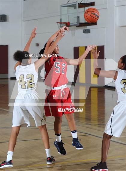 Thumbnail 1 in Golden Valley vs La Salle photogallery.