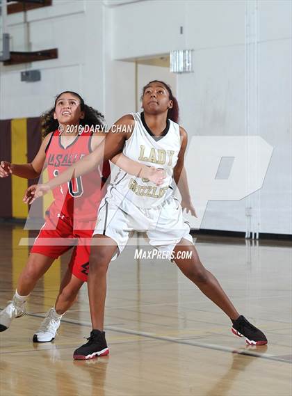 Thumbnail 2 in Golden Valley vs La Salle photogallery.