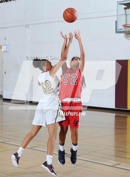 Thumbnail 3 in Golden Valley vs La Salle photogallery.