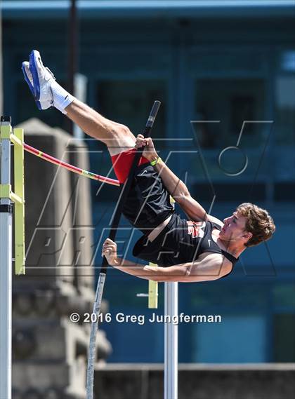 Thumbnail 3 in CIF NCS Masters Boys Pole Vault (MOC at UCB) photogallery.