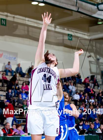 Thumbnail 1 in Haldane vs. Chautauqua Lake (NYSPHSAA Class C Semifinal) photogallery.