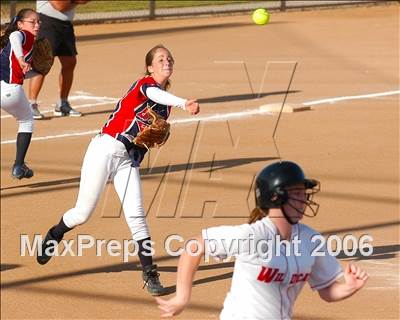 Thumbnail 3 in La Sierra vs. Redlands East Valley (Jurupa Tourney) photogallery.
