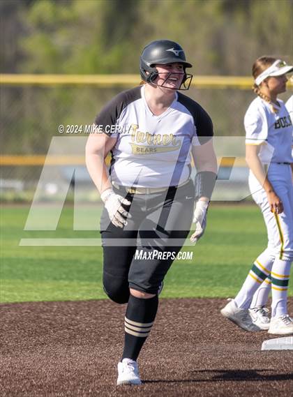 Thumbnail 3 in Turner @ Basehor-Linwood photogallery.