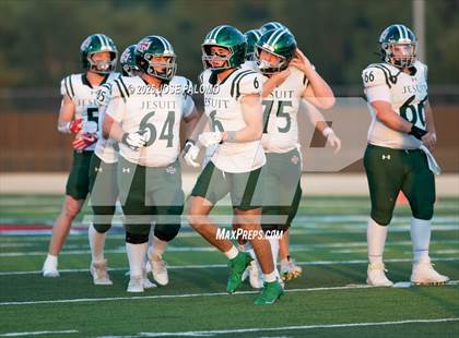 Thumbnail 3 in Strake Jesuit @ Lake Creek photogallery.