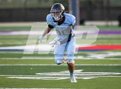 Thumbnail 2 in Strake Jesuit @ Lake Creek photogallery.