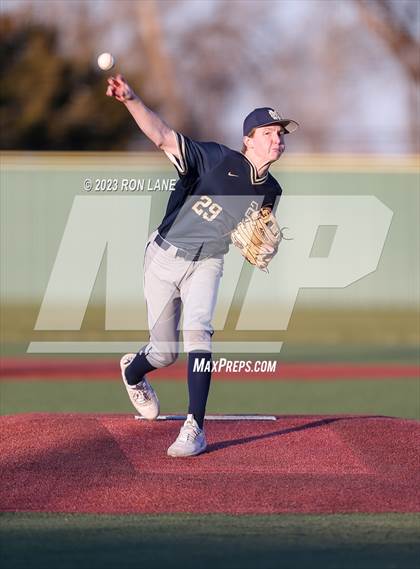 Thumbnail 2 in Southmoore @ Mustang photogallery.