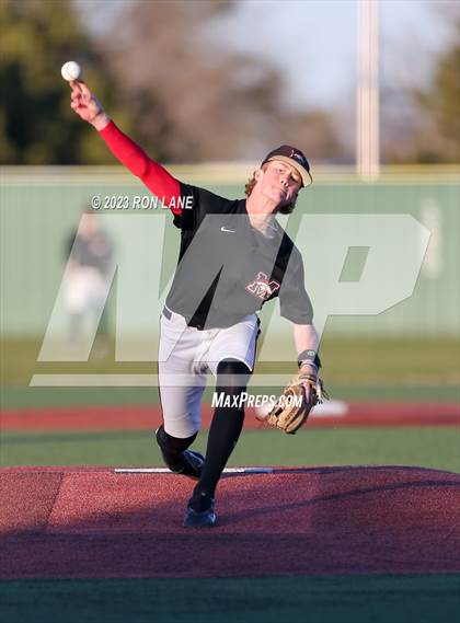 Thumbnail 1 in Southmoore @ Mustang photogallery.