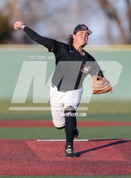 Thumbnail 2 in Southmoore @ Mustang photogallery.