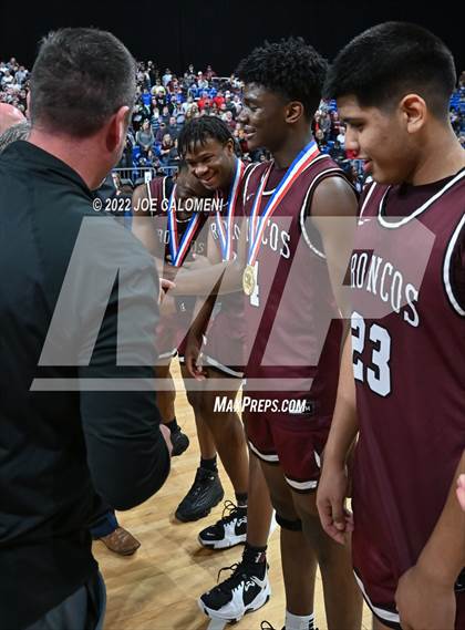 Thumbnail 2 in Lipan vs Clarendon (UIL 2A State Final) photogallery.