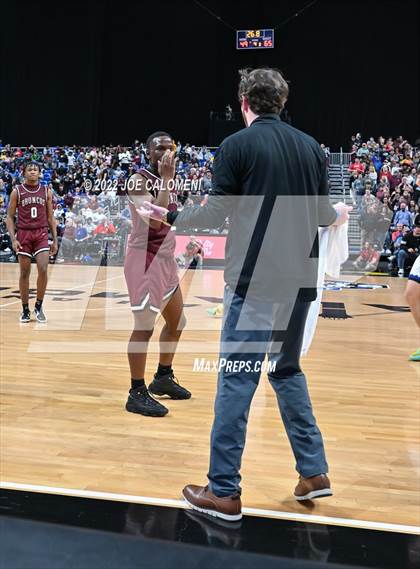 Thumbnail 1 in Lipan vs Clarendon (UIL 2A State Final) photogallery.
