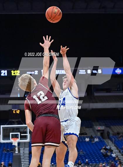 Thumbnail 2 in Lipan vs Clarendon (UIL 2A State Final) photogallery.