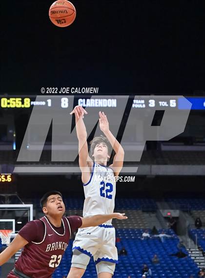 Thumbnail 2 in Lipan vs Clarendon (UIL 2A State Final) photogallery.