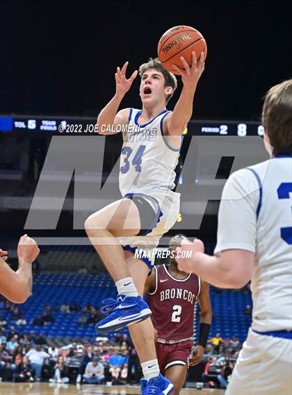 Thumbnail 2 in Lipan vs Clarendon (UIL 2A State Final) photogallery.