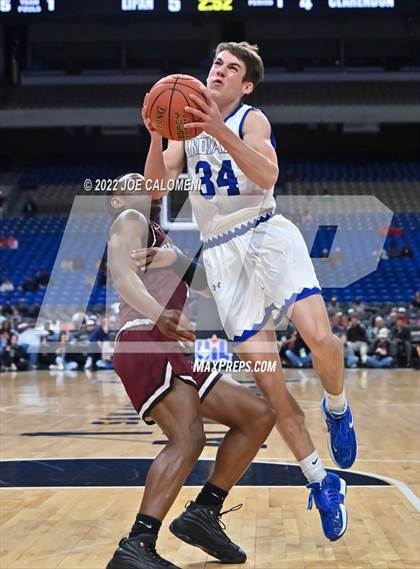 Thumbnail 2 in Lipan vs Clarendon (UIL 2A State Final) photogallery.