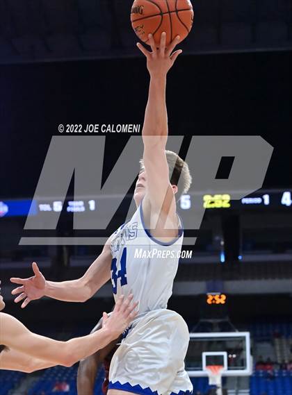 Thumbnail 2 in Lipan vs Clarendon (UIL 2A State Final) photogallery.
