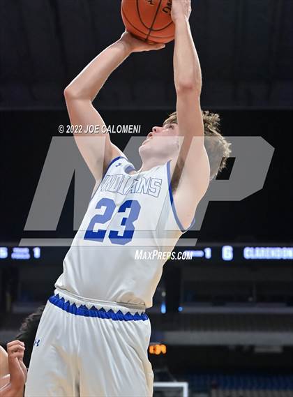 Thumbnail 2 in Lipan vs Clarendon (UIL 2A State Final) photogallery.