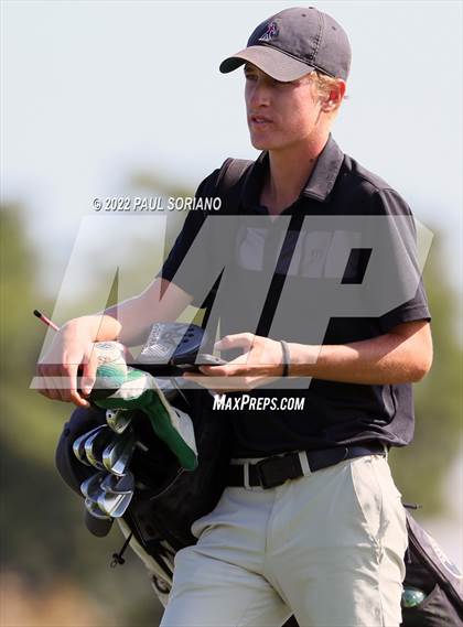 Thumbnail 1 in CHSAA 5A Championships (Day 2) photogallery.
