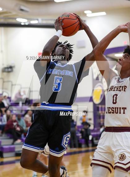 Thumbnail 3 in Indianapolis Shortridge vs. Brebeuf Jesuit Preparatory (IHSAA 3A Sectional 27 First Round) photogallery.