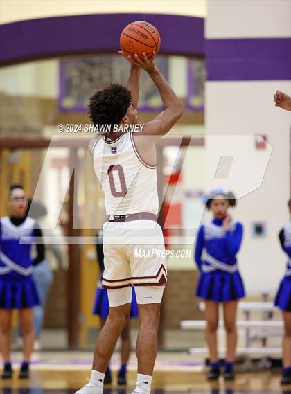 Thumbnail 1 in Indianapolis Shortridge vs. Brebeuf Jesuit Preparatory (IHSAA 3A Sectional 27 First Round) photogallery.