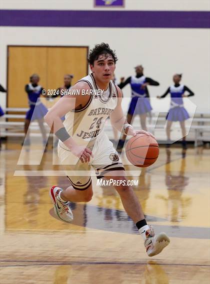 Thumbnail 2 in Indianapolis Shortridge vs. Brebeuf Jesuit Preparatory (IHSAA 3A Sectional 27 First Round) photogallery.