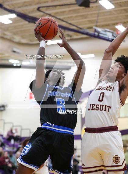 Thumbnail 1 in Indianapolis Shortridge vs. Brebeuf Jesuit Preparatory (IHSAA 3A Sectional 27 First Round) photogallery.