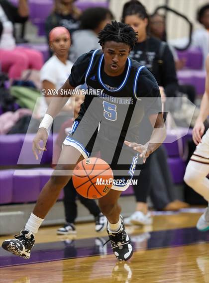 Thumbnail 2 in Indianapolis Shortridge vs. Brebeuf Jesuit Preparatory (IHSAA 3A Sectional 27 First Round) photogallery.