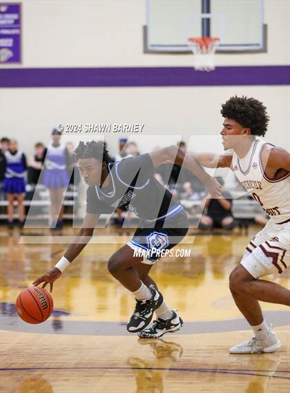 Thumbnail 2 in Indianapolis Shortridge vs. Brebeuf Jesuit Preparatory (IHSAA 3A Sectional 27 First Round) photogallery.