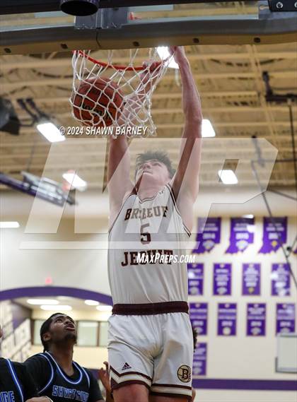 Thumbnail 2 in Indianapolis Shortridge vs. Brebeuf Jesuit Preparatory (IHSAA 3A Sectional 27 First Round) photogallery.