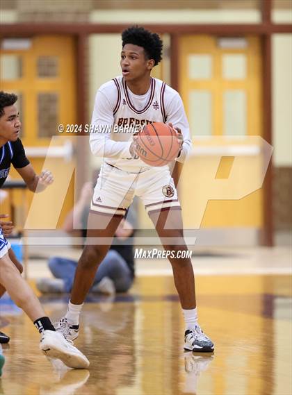 Thumbnail 3 in Indianapolis Shortridge vs. Brebeuf Jesuit Preparatory (IHSAA 3A Sectional 27 First Round) photogallery.