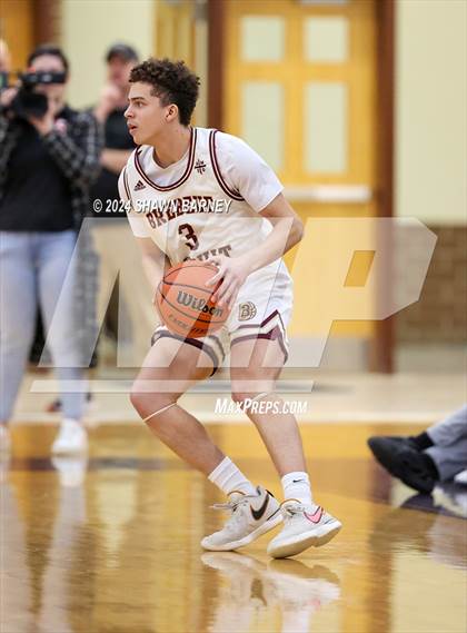 Thumbnail 2 in Indianapolis Shortridge vs. Brebeuf Jesuit Preparatory (IHSAA 3A Sectional 27 First Round) photogallery.