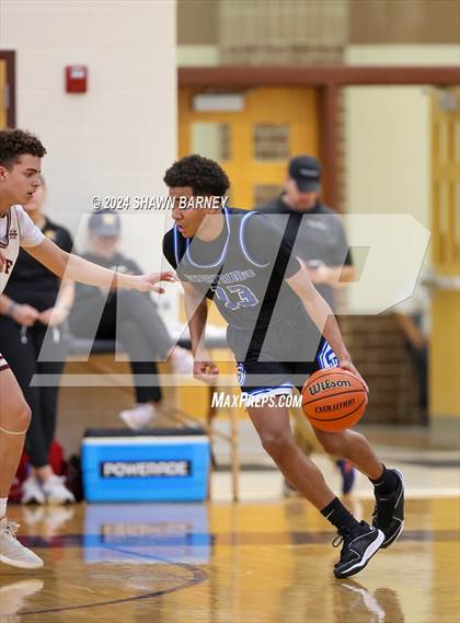 Thumbnail 3 in Indianapolis Shortridge vs. Brebeuf Jesuit Preparatory (IHSAA 3A Sectional 27 First Round) photogallery.