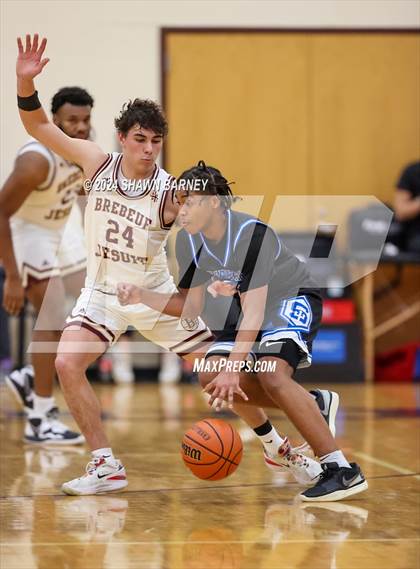 Thumbnail 3 in Indianapolis Shortridge vs. Brebeuf Jesuit Preparatory (IHSAA 3A Sectional 27 First Round) photogallery.