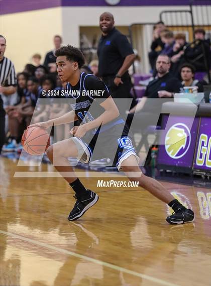 Thumbnail 1 in Indianapolis Shortridge vs. Brebeuf Jesuit Preparatory (IHSAA 3A Sectional 27 First Round) photogallery.