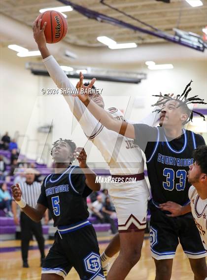 Thumbnail 3 in Indianapolis Shortridge vs. Brebeuf Jesuit Preparatory (IHSAA 3A Sectional 27 First Round) photogallery.