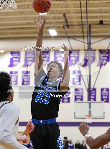 Thumbnail 3 in Indianapolis Shortridge vs. Brebeuf Jesuit Preparatory (IHSAA 3A Sectional 27 First Round) photogallery.