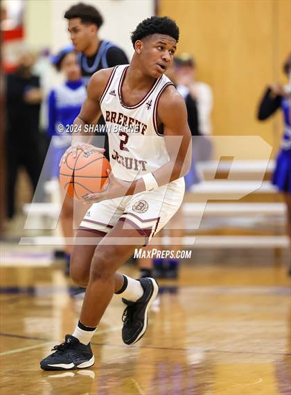 Thumbnail 2 in Indianapolis Shortridge vs. Brebeuf Jesuit Preparatory (IHSAA 3A Sectional 27 First Round) photogallery.