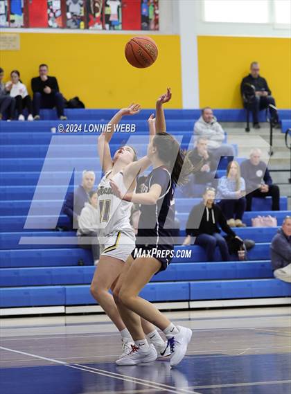 Thumbnail 2 in Eastchester vs Pelham (Pelham Booster Club Tournamet) photogallery.